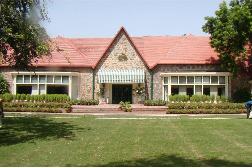 Golf_Club,_New_Delhi_-_panoramio_-_Arastu_Gupta_(1)-min